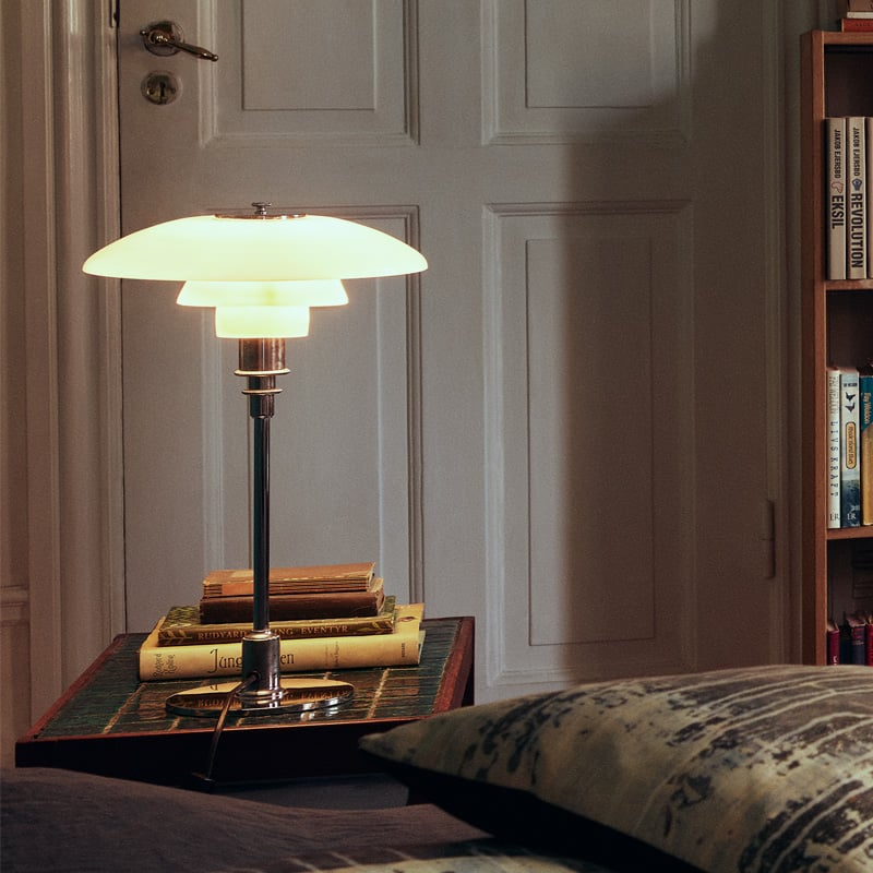 Amber Glass Table Lamp – Scandinavian Minimalist Design 5
