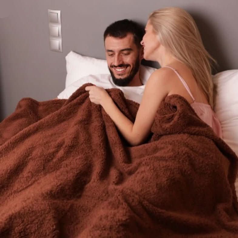 AquaShield Waterproof Blanket — Soft Bed & Sofa Protector 1