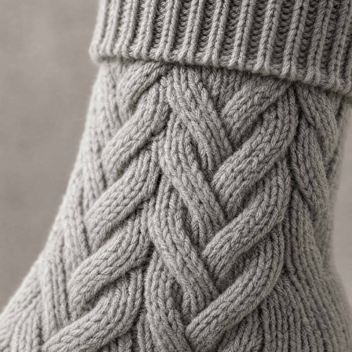 Cable Knit Christmas Stocking 37 cm — 4 Colors Polyester 7