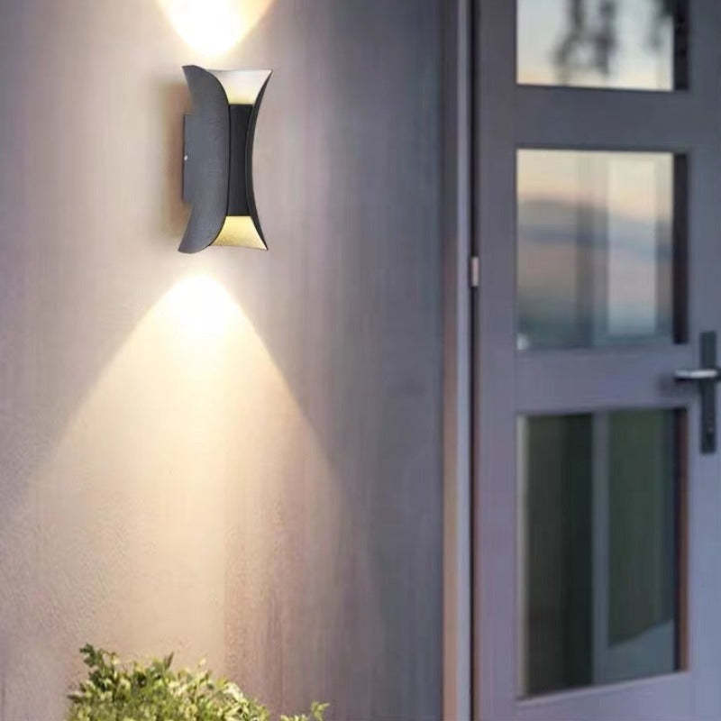 Curved Outdoor LED Wall Light — IP65 Waterproof Garden Lamp 12