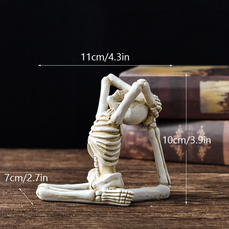 Halloween Resin Figurine — Vintage Black or White Ornament 15