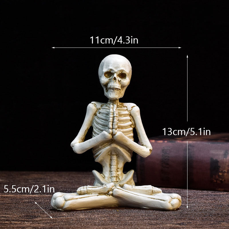 Halloween Resin Figurine — Vintage Black or White Ornament 17