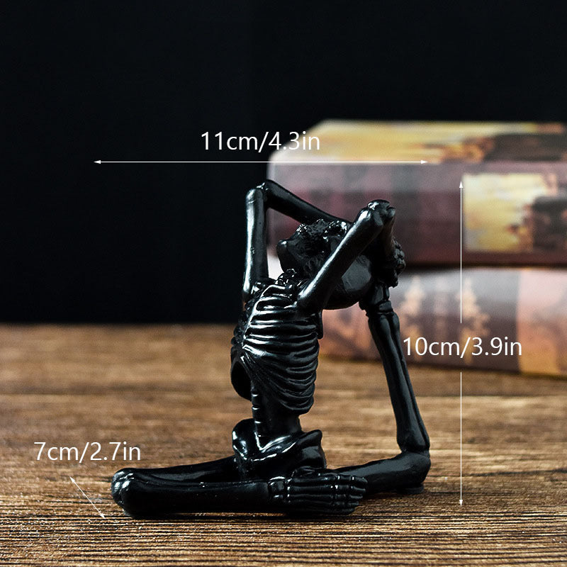Halloween Resin Figurine — Vintage Black or White Ornament 8