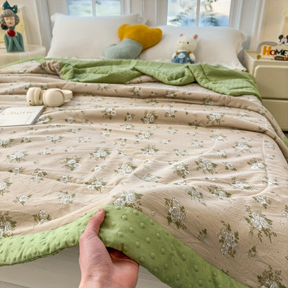 Lightweight Floral Summer Quilt — Breathable Thin Bedding 9