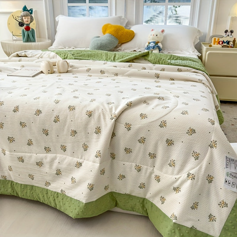 Lightweight Floral Summer Quilt — Breathable Thin Bedding 1
