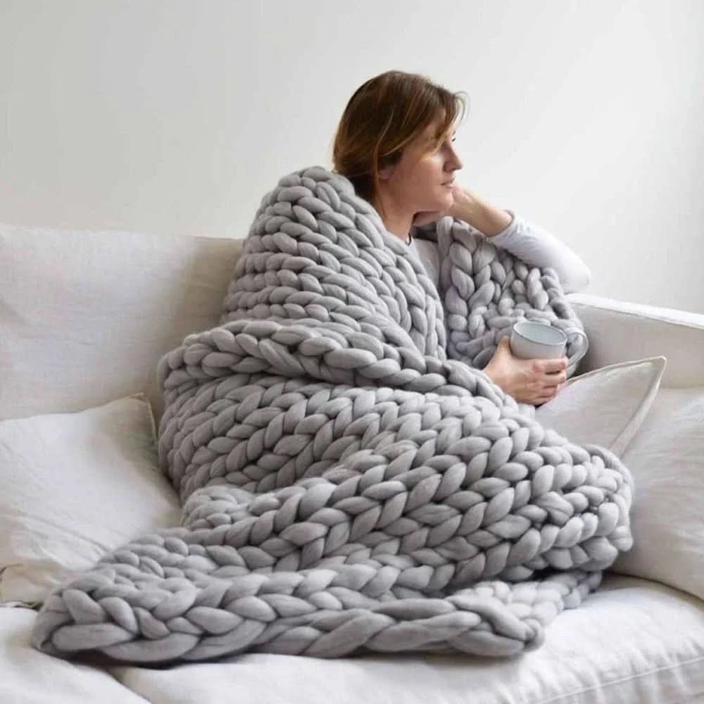 LuxeWool Chunky XL Knitting Yarn 1000g — DIY Blankets 3
