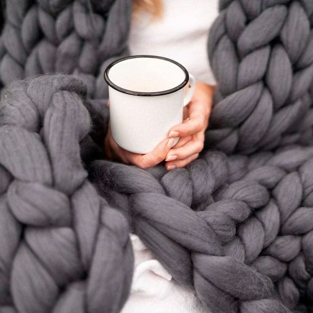LuxeWool Chunky XL Knitting Yarn 1000g — DIY Blankets 4