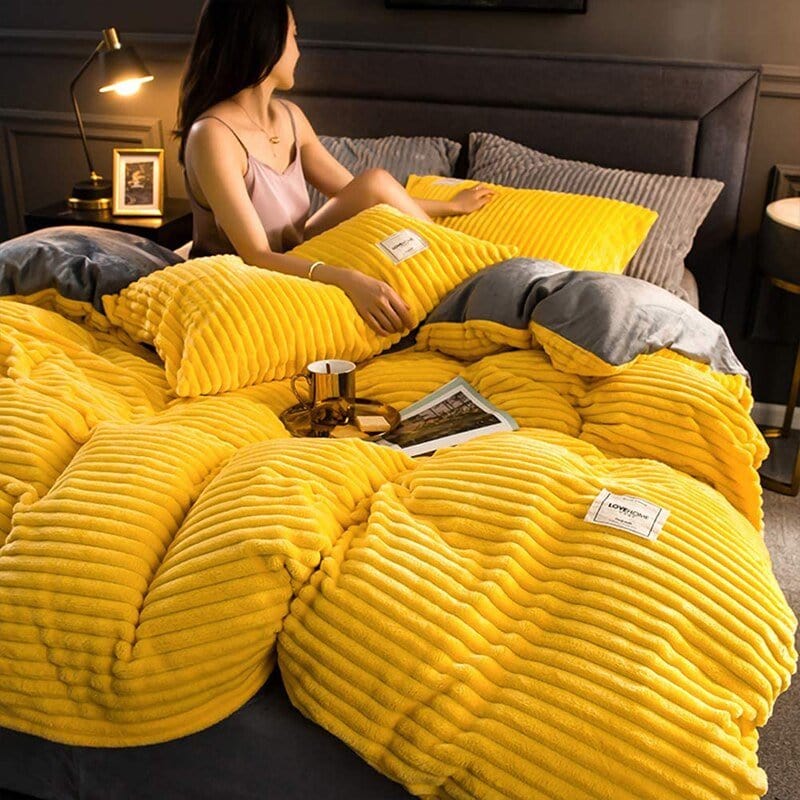 Luxury Winter Duvet — Ultra-Soft Fleece Microfiber Blanket 2