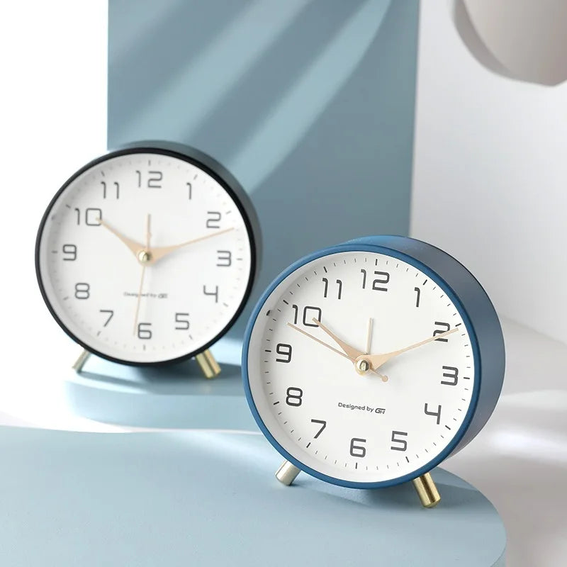Modern Scandinavian Silent Table Clock — Sweep Movement 3