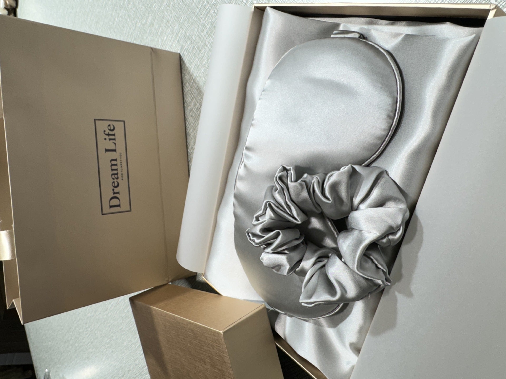Mulberry Silk Sleep Set — Pillowcase, Eye Mask & Scrunchie 7