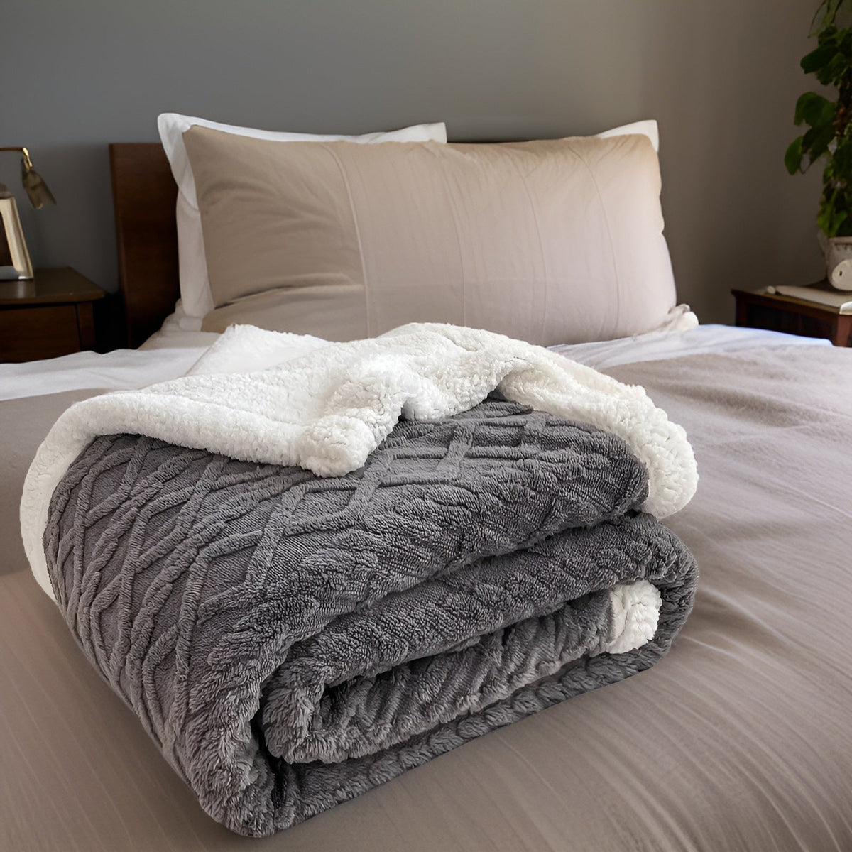 Reversible Fleece Blanket — Ultra-Soft Double-Sided Winter Throw 11