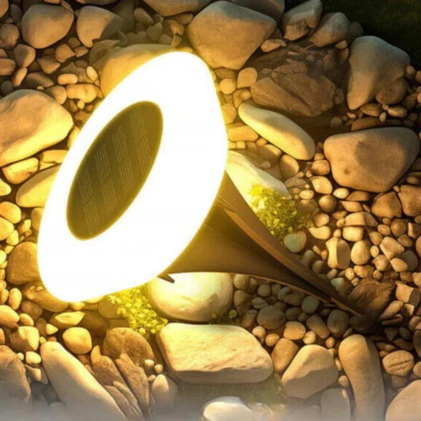 Rust-Proof Solar Outdoor Light — IP65 Weatherproof Garden Stake 6