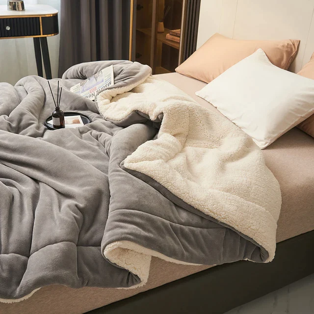 SoftHug Luxury Flannel Fleece Blanket — Ultra Soft & Warm 2