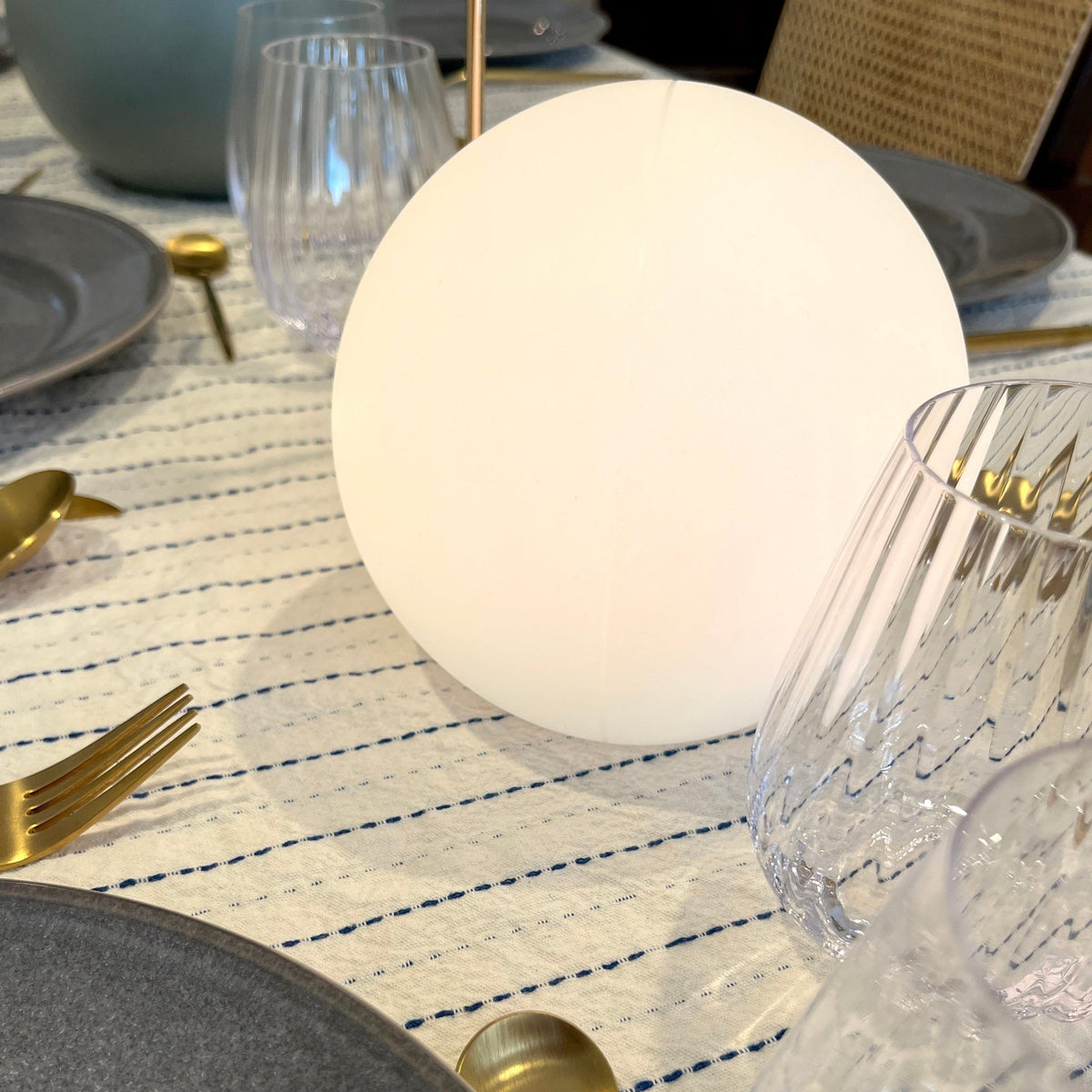 Taavita Wireless LED Table Lamp — 16 Colors, IP65 Rechargeable 4