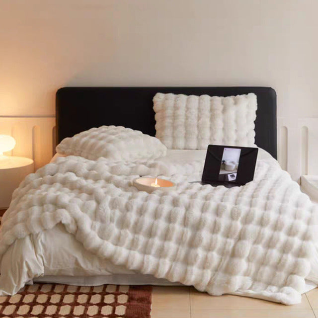 Ultra-Soft Luxury Throw Blanket — Elegant Warmth for Bed & Sofa 3