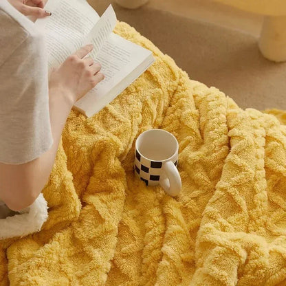WarmWool Double-Sided Fleece Blanket — Ultra-Soft Winter Throw 3