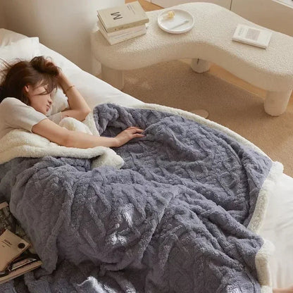 WarmWool Double-Sided Fleece Blanket — Ultra-Soft Winter Throw 5