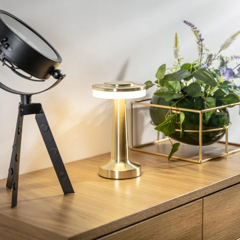 Wireless Retro Table Lamp — Dimmable USB-C Rechargeable Light 4